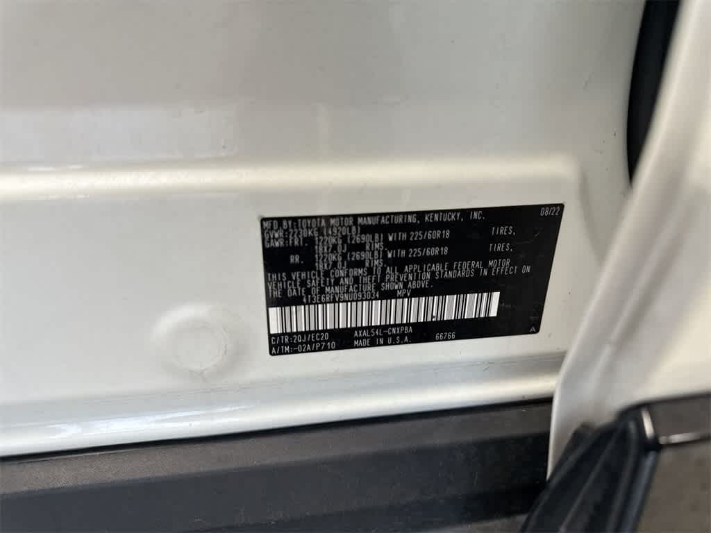 Thumbnail: 2022 Toyota RAV4 - 38