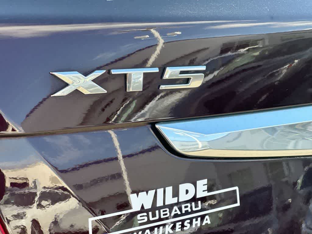 Thumbnail: 2017 Cadillac XT5 - 17