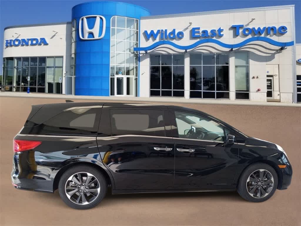 Certified 2024 Honda Odyssey Elite with VIN 5FNRL6H98RB021214 for sale in Madison, WI