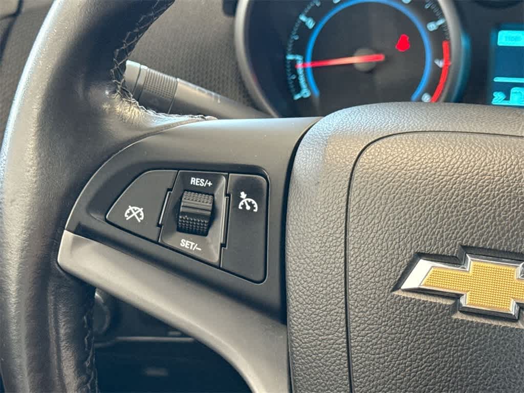 Thumbnail: 2014 Chevrolet Cruze - 24