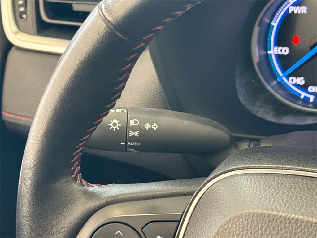 Thumbnail: 2021 Toyota RAV4 - 28