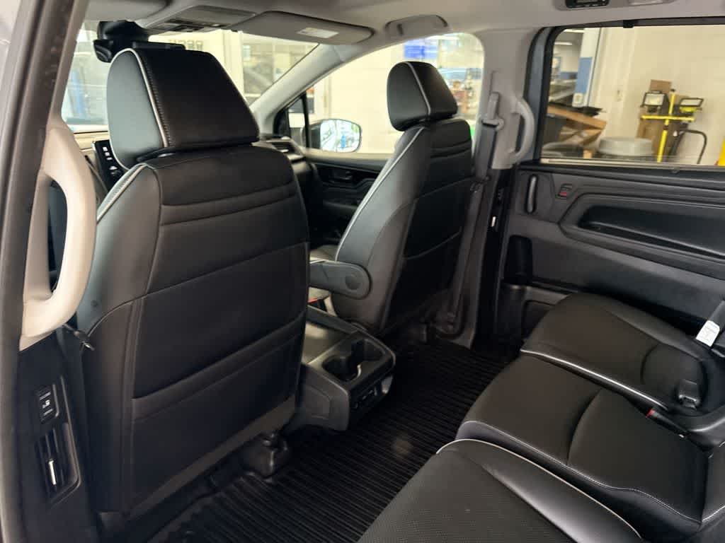 Thumbnail: 2023 Honda Odyssey - 20