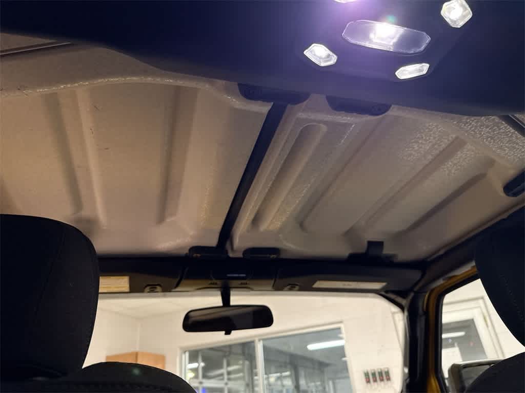 Thumbnail: 2020 Jeep Wrangler - 18