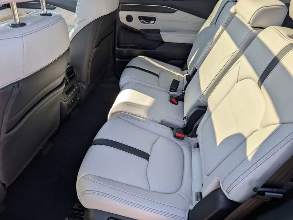 Thumbnail: 2026 Honda Pilot - 23