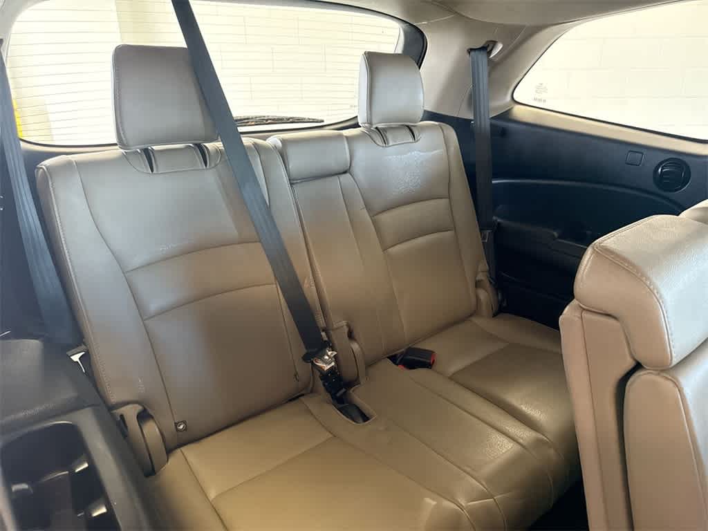 Thumbnail: 2019 Honda Pilot - 23