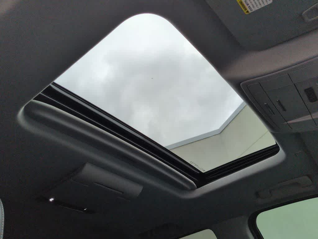 Thumbnail: 2019 GMC Yukon - 18