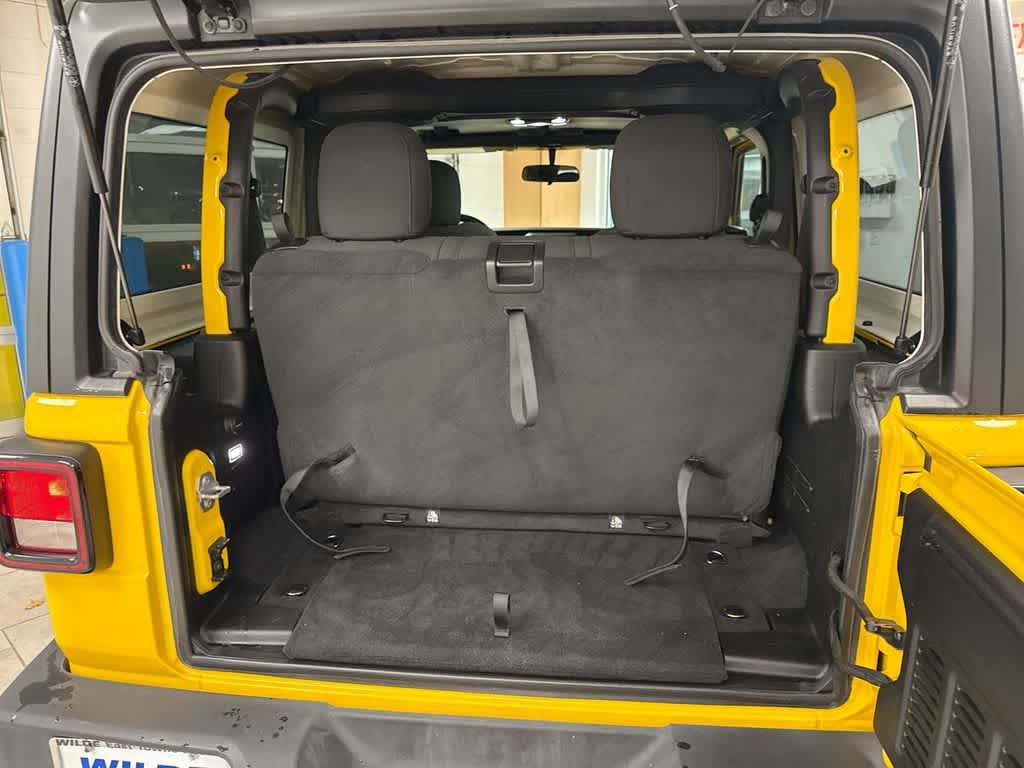 Thumbnail: 2020 Jeep Wrangler - 34