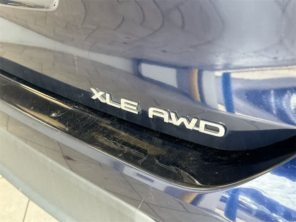 Thumbnail: 2022 Toyota Highlander - 11