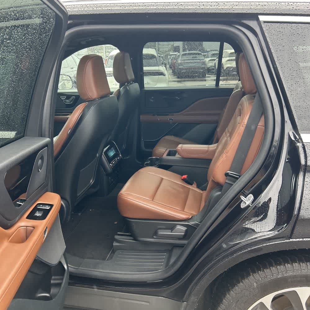 Thumbnail: 2023 Lincoln Aviator - 7