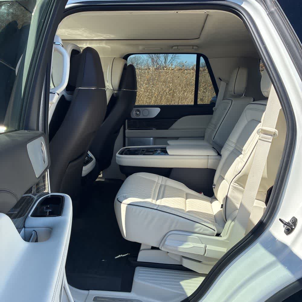 Thumbnail: 2020 Lincoln Navigator - 7