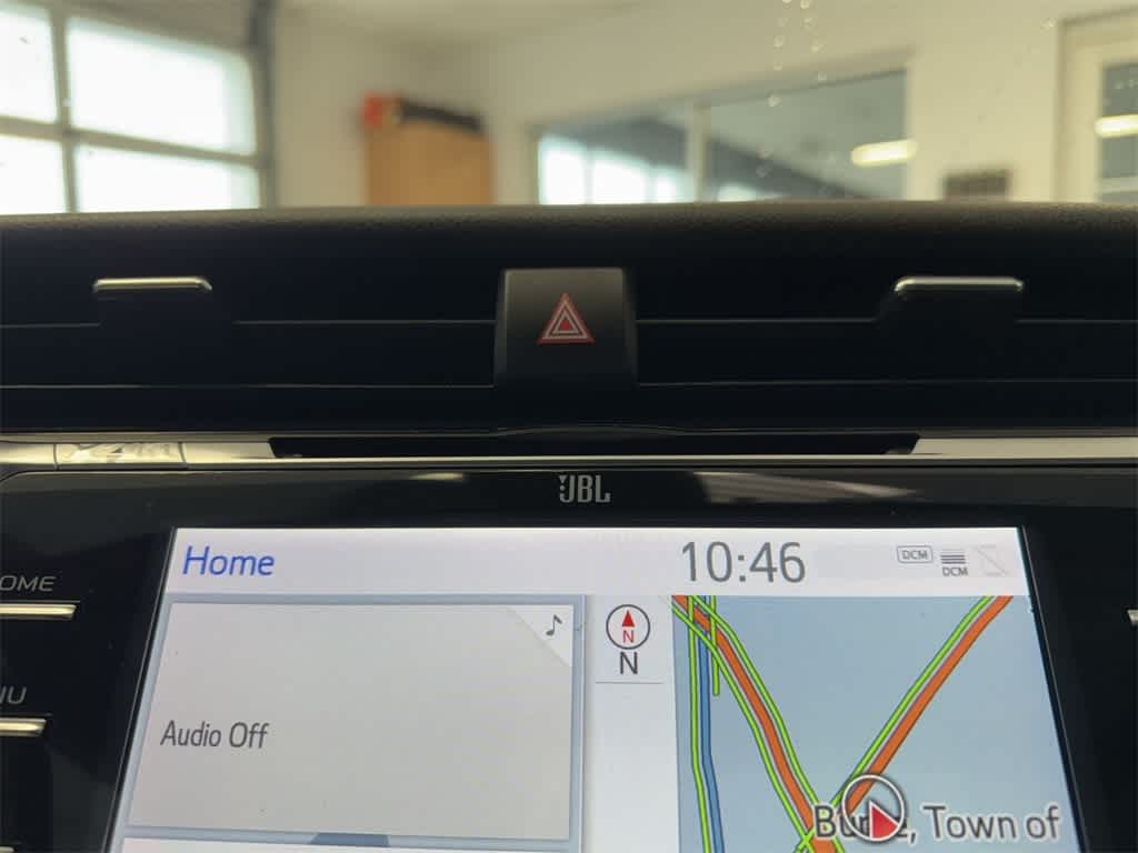 2019 Toyota Camry XSE 32