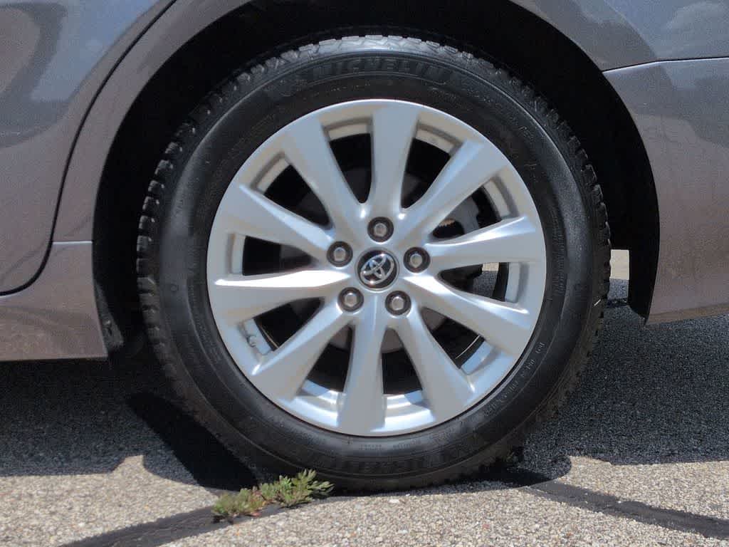 Thumbnail: 2019 Toyota Camry - 13