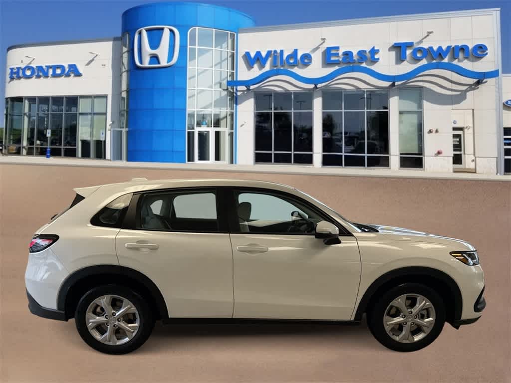 Thumbnail: 2025 Honda HR-V - 9