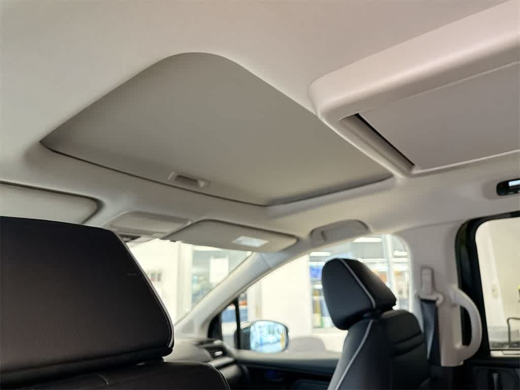 Thumbnail: 2025 Honda Odyssey - 20