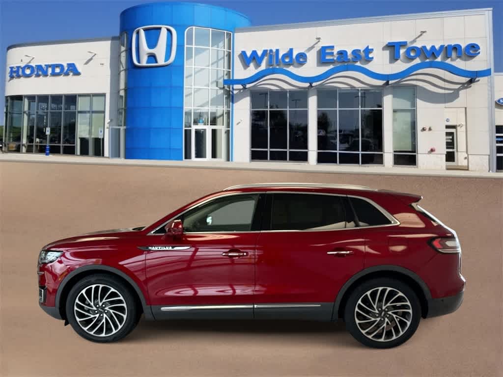 Thumbnail: 2019 Lincoln Nautilus - 5