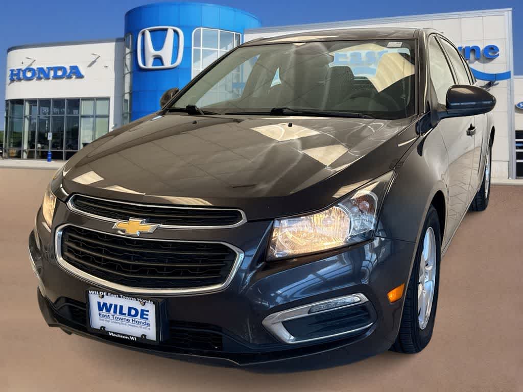 2015 Chevrolet Cruze LT -
                  Madison, WI