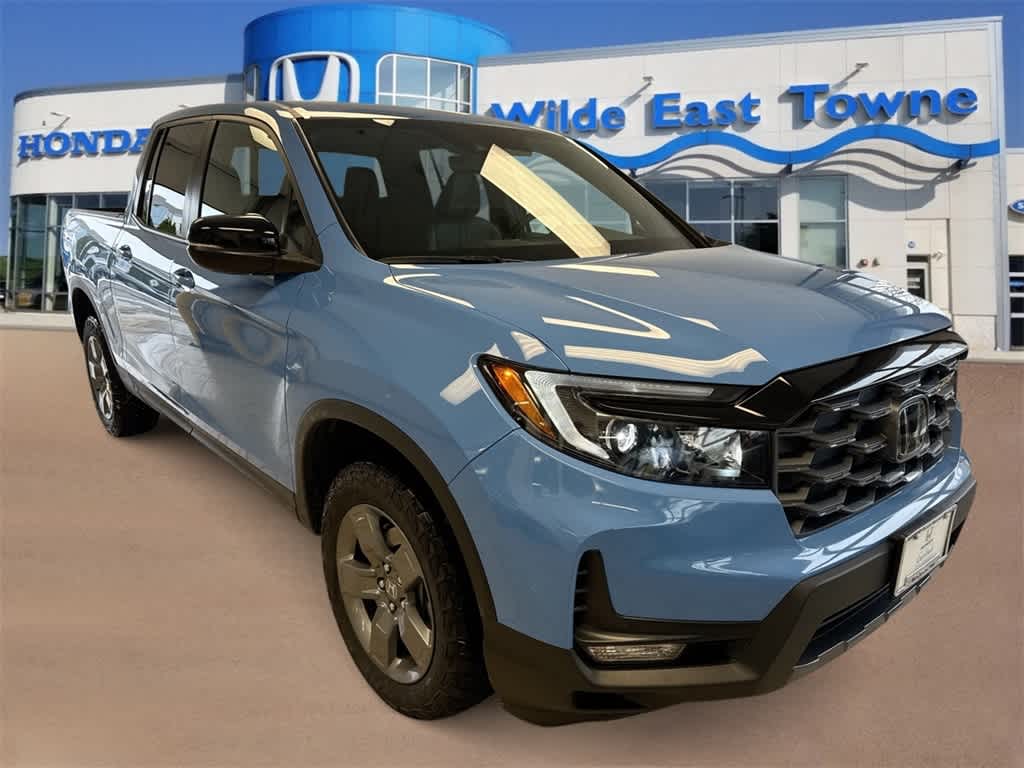 Thumbnail: 2025 Honda Ridgeline - 2