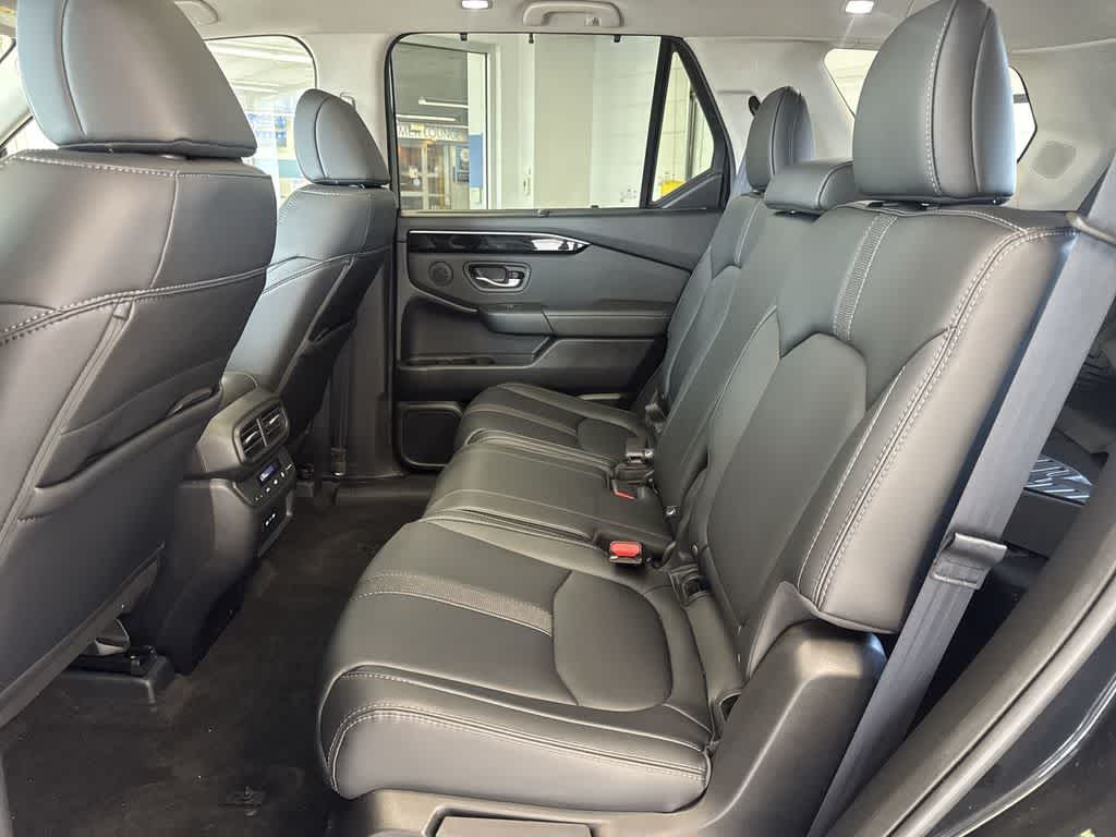 Thumbnail: 2025 Honda Pilot - 23