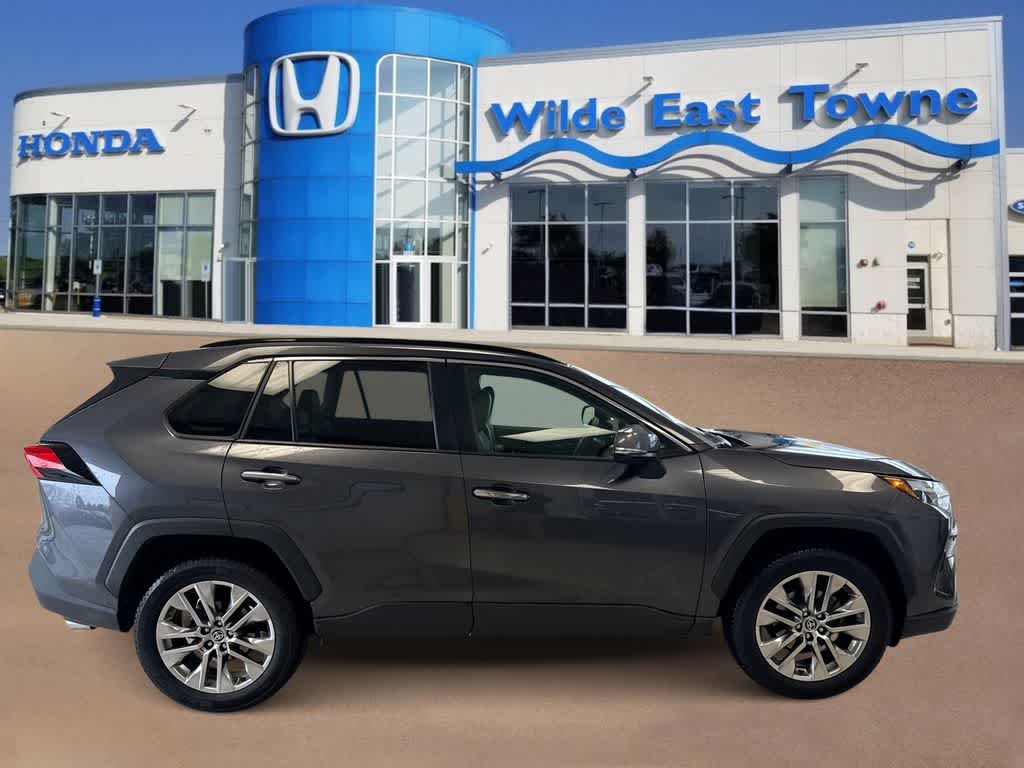 Thumbnail: 2023 Toyota RAV4 - 9