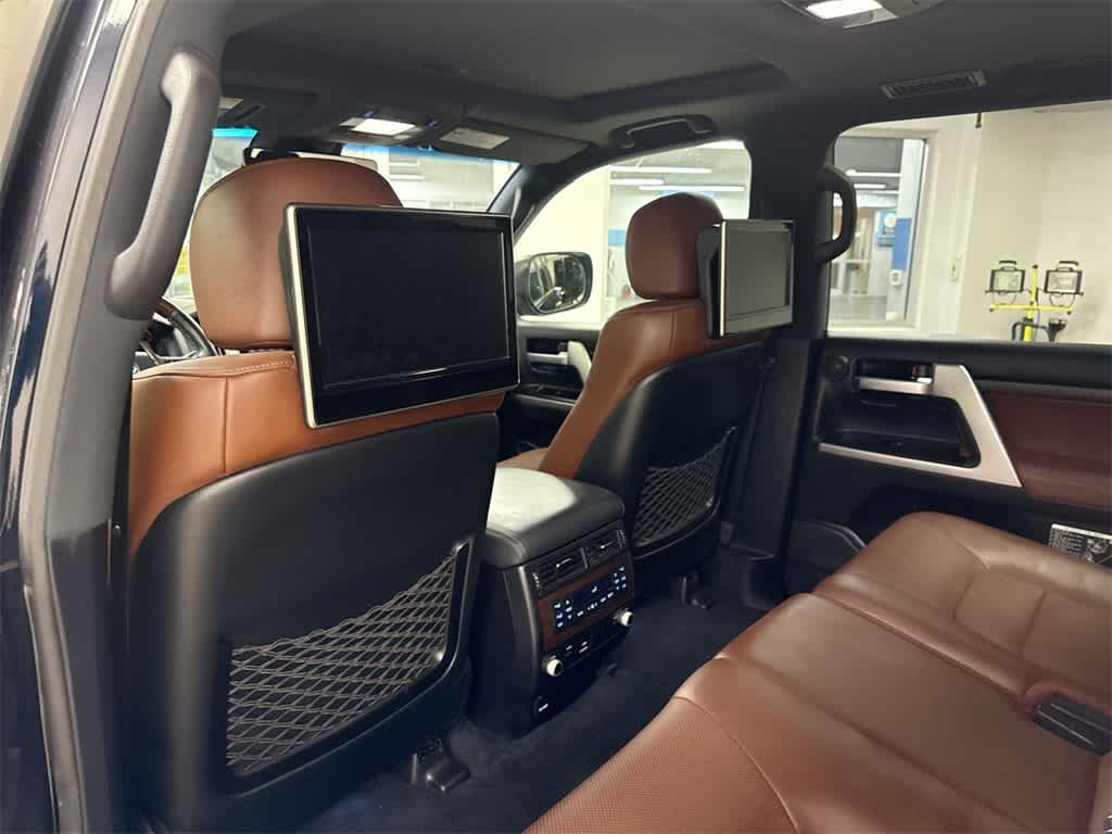 Thumbnail: 2016 Toyota Land Cruiser - 19