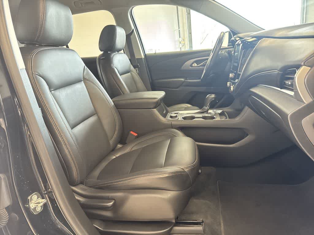 Thumbnail: 2018 Chevrolet Traverse - 22