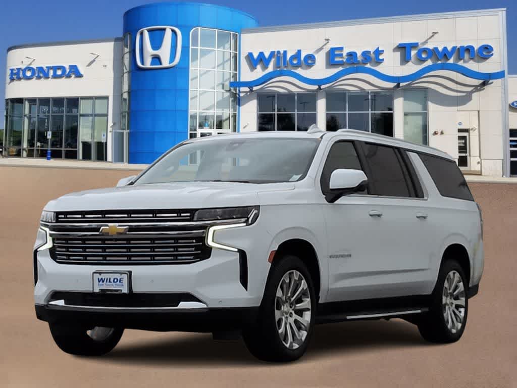 Thumbnail: 2021 Chevrolet Suburban - 4