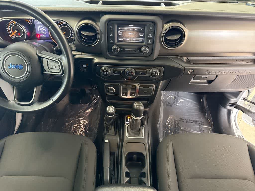 Thumbnail: 2020 Jeep Wrangler - 27