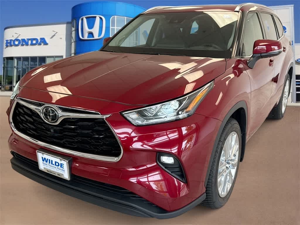2021 Toyota Highlander Limited photo 4