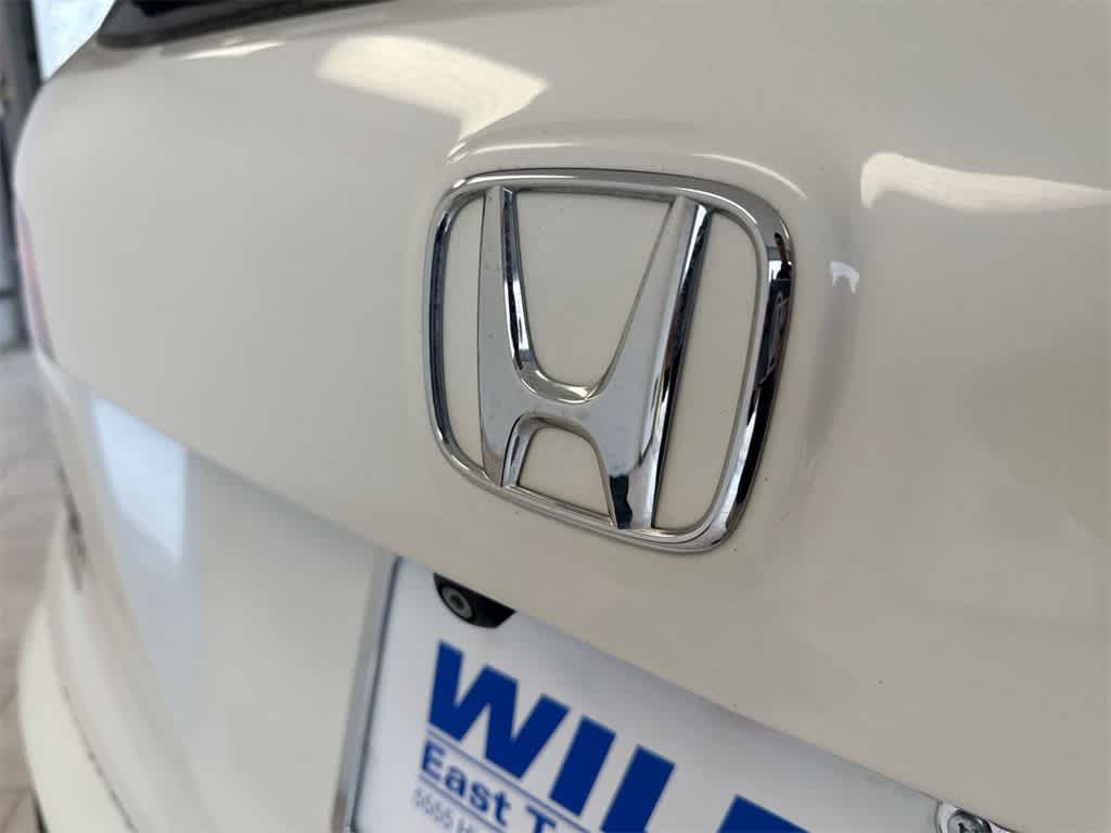 Thumbnail: 2018 Honda Pilot - 12