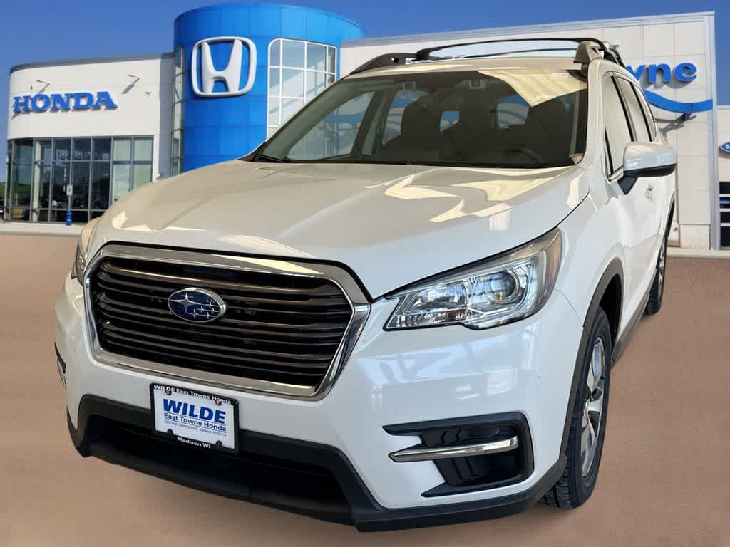 2019 Subaru Ascent Premium -
                  Madison, WI
