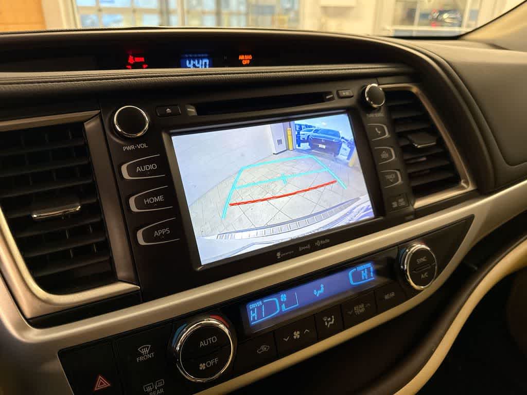 Thumbnail: 2019 Toyota Highlander - 33