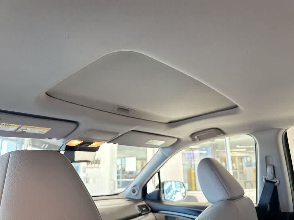 Thumbnail: 2022 Honda Pilot - 20