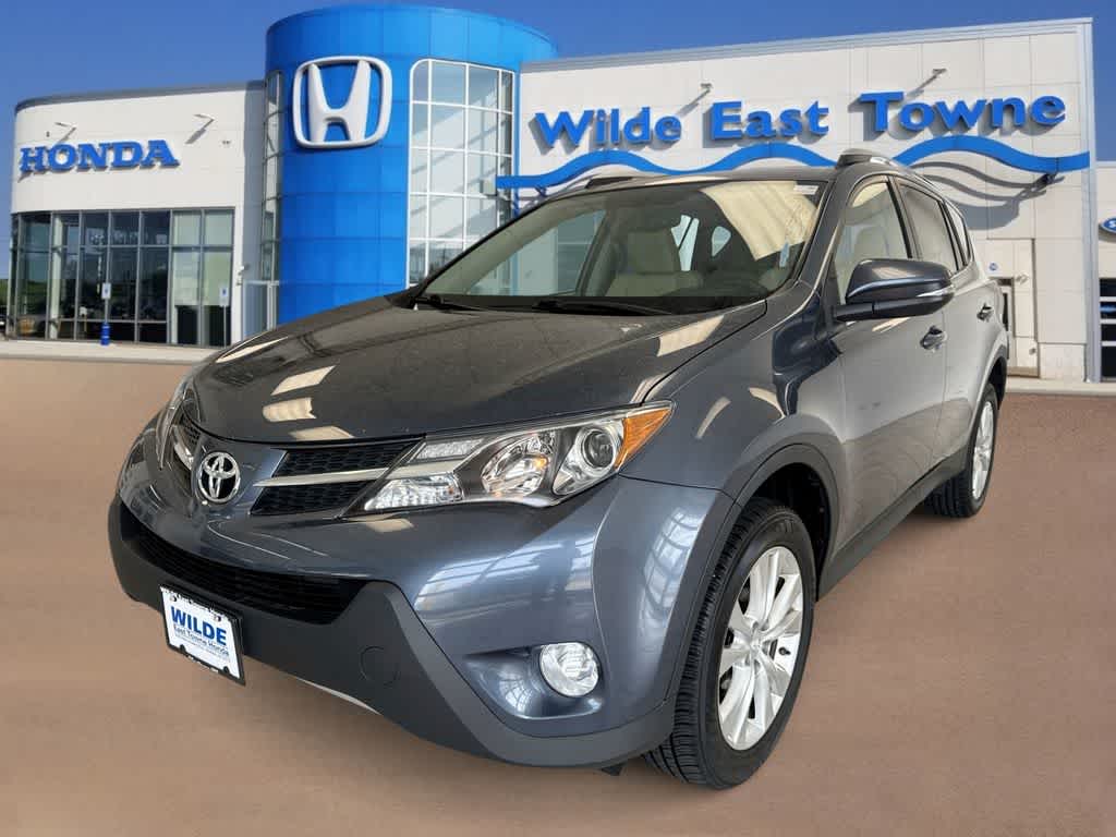 Thumbnail: 2013 Toyota RAV4 - 4