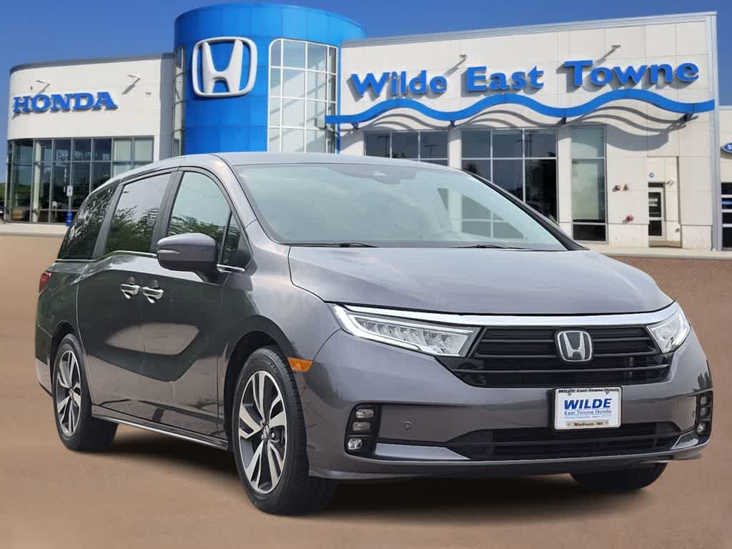 2024 Honda Odyssey Touring - Photo 2