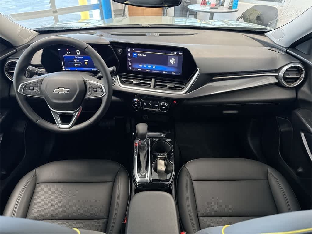 Thumbnail: 2024 Chevrolet Trax - 16