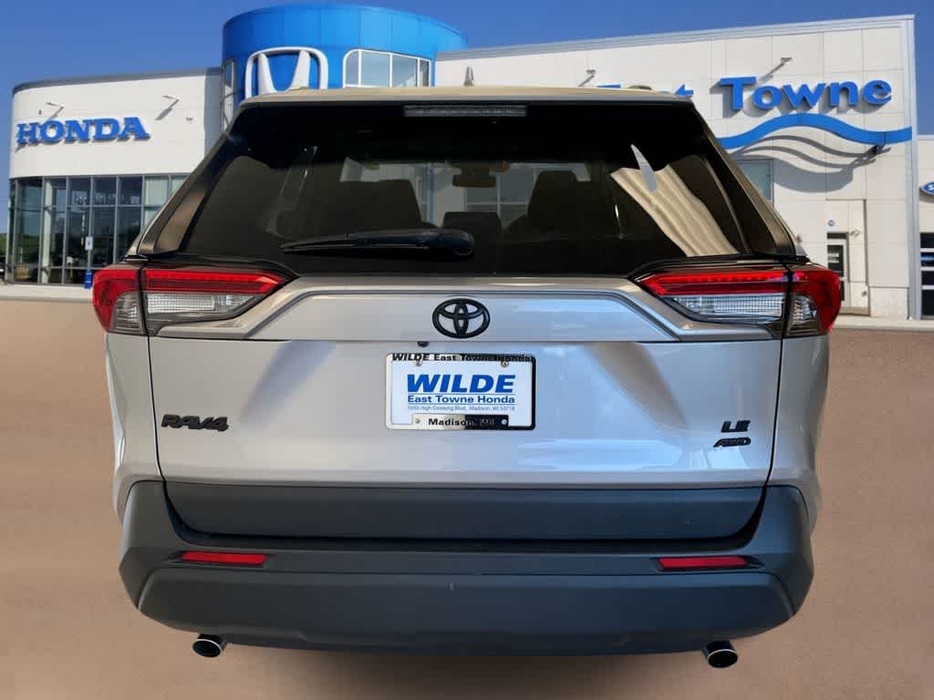 Thumbnail: 2020 Toyota RAV4 - 7