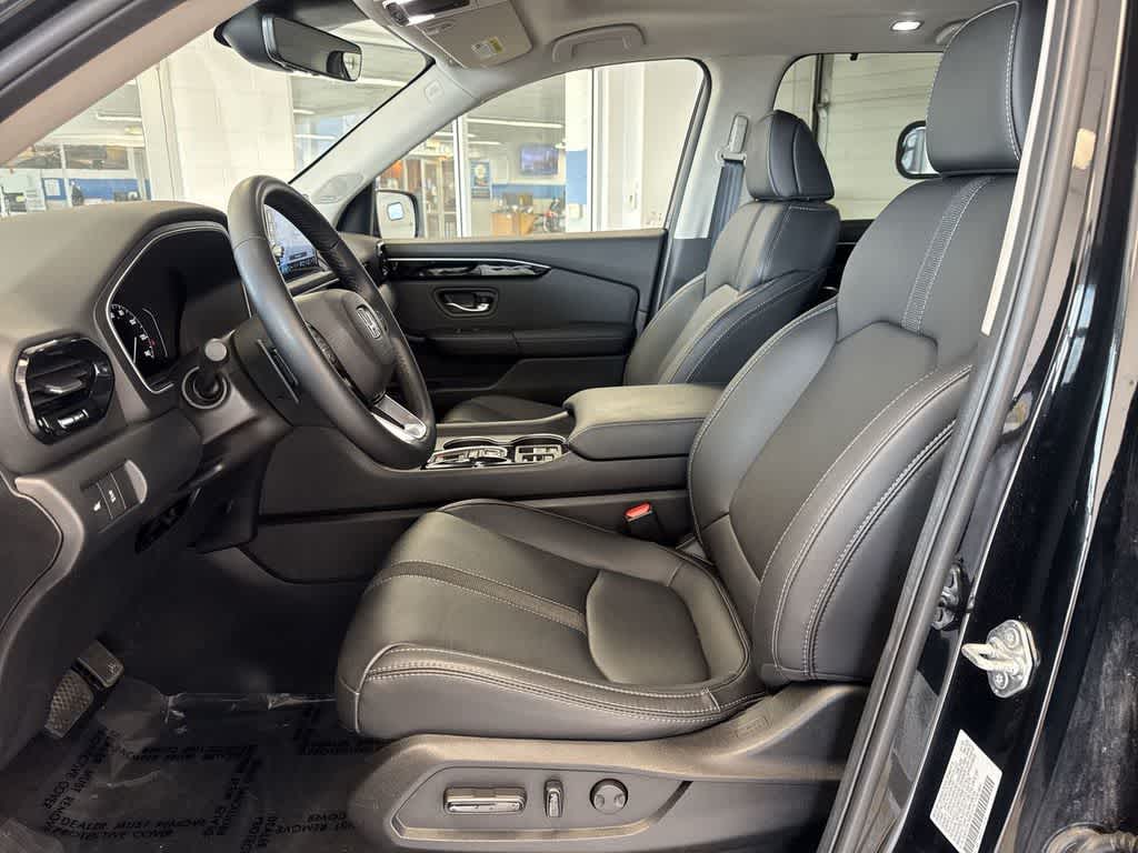 Thumbnail: 2025 Honda Pilot - 19