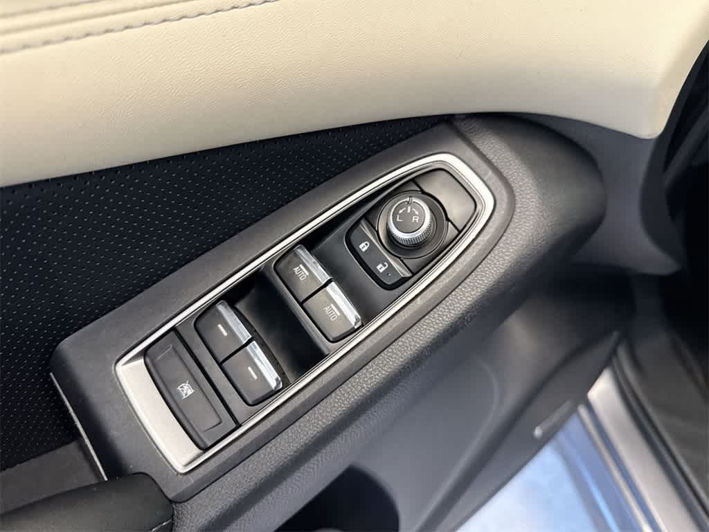 Thumbnail: 2019 Subaru Ascent - 17