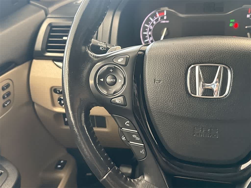 Thumbnail: 2018 Honda Pilot - 27