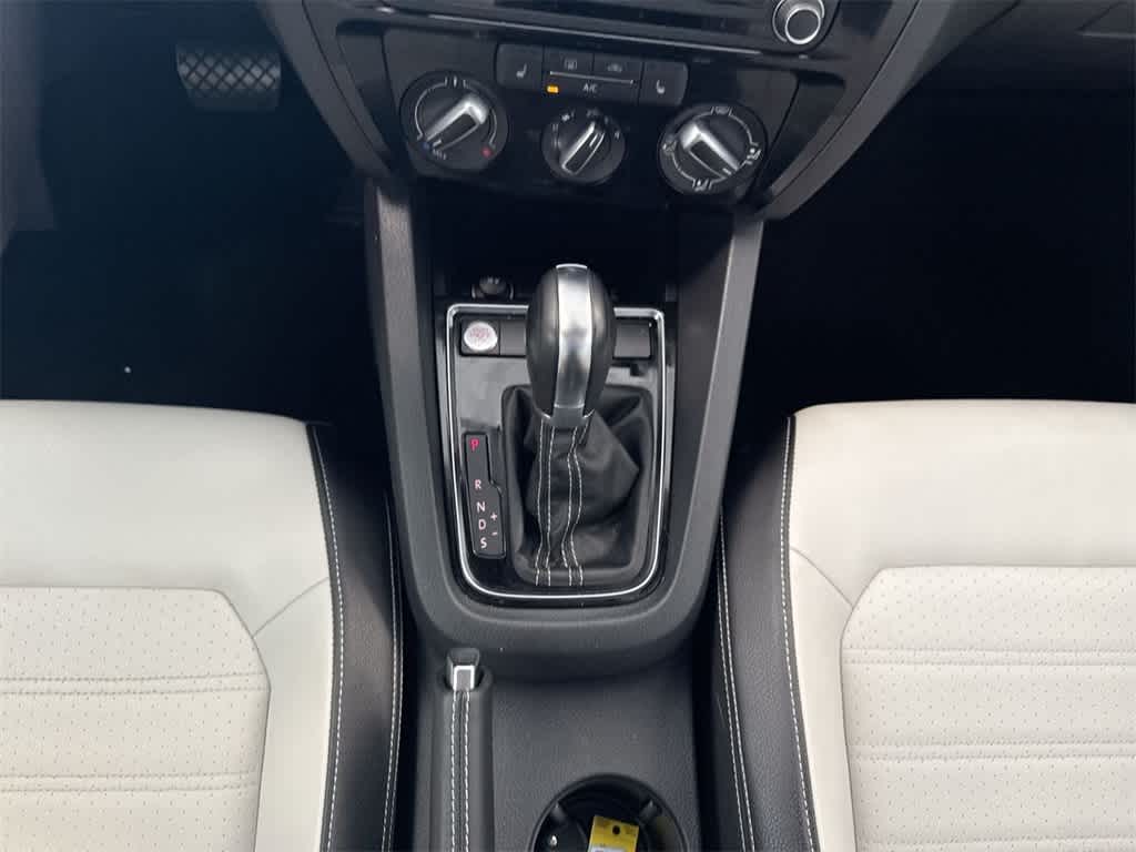 Thumbnail: 2016 Volkswagen Jetta - 32