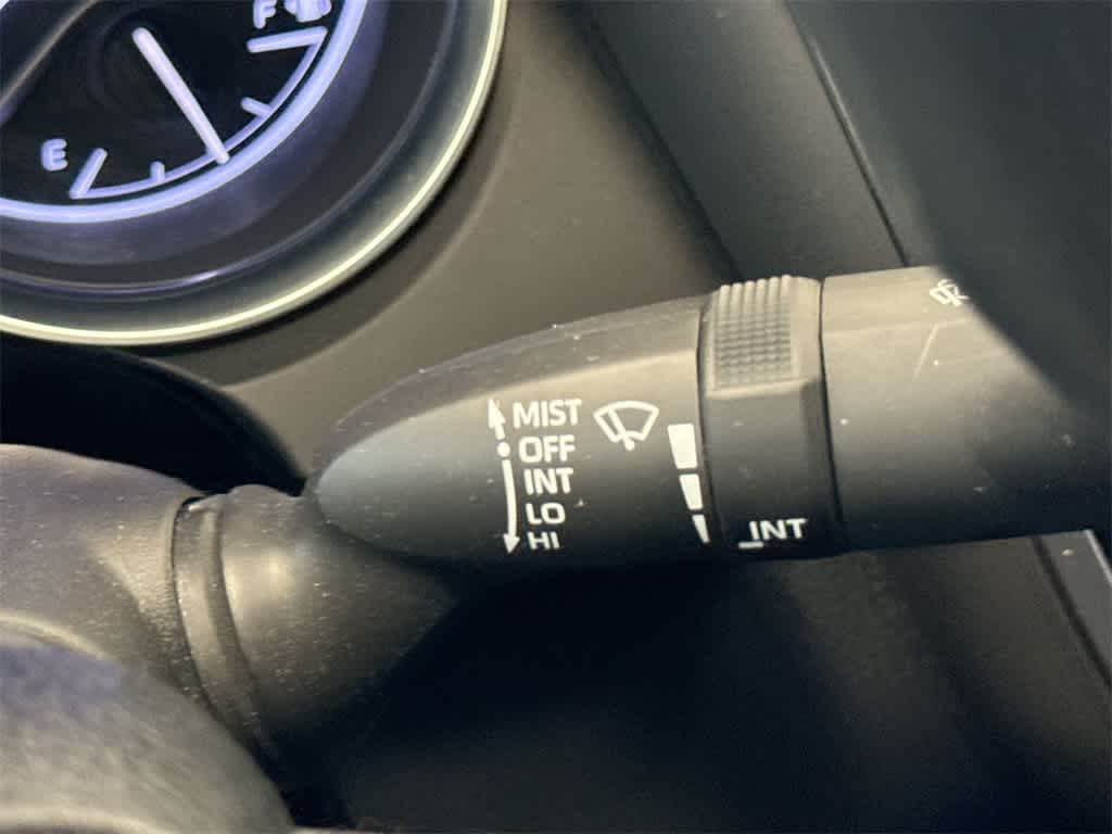 Thumbnail: 2020 Toyota Camry - 25