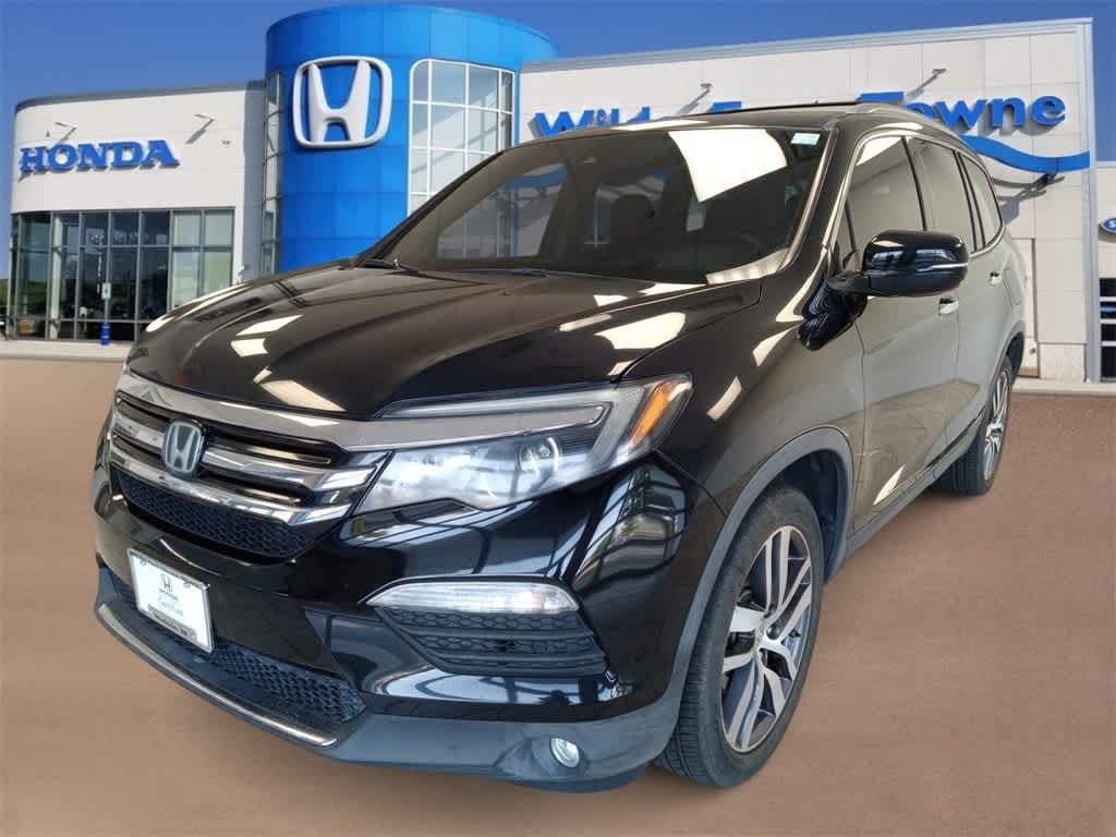 2017 Honda Pilot Elite -
                Madison, WI