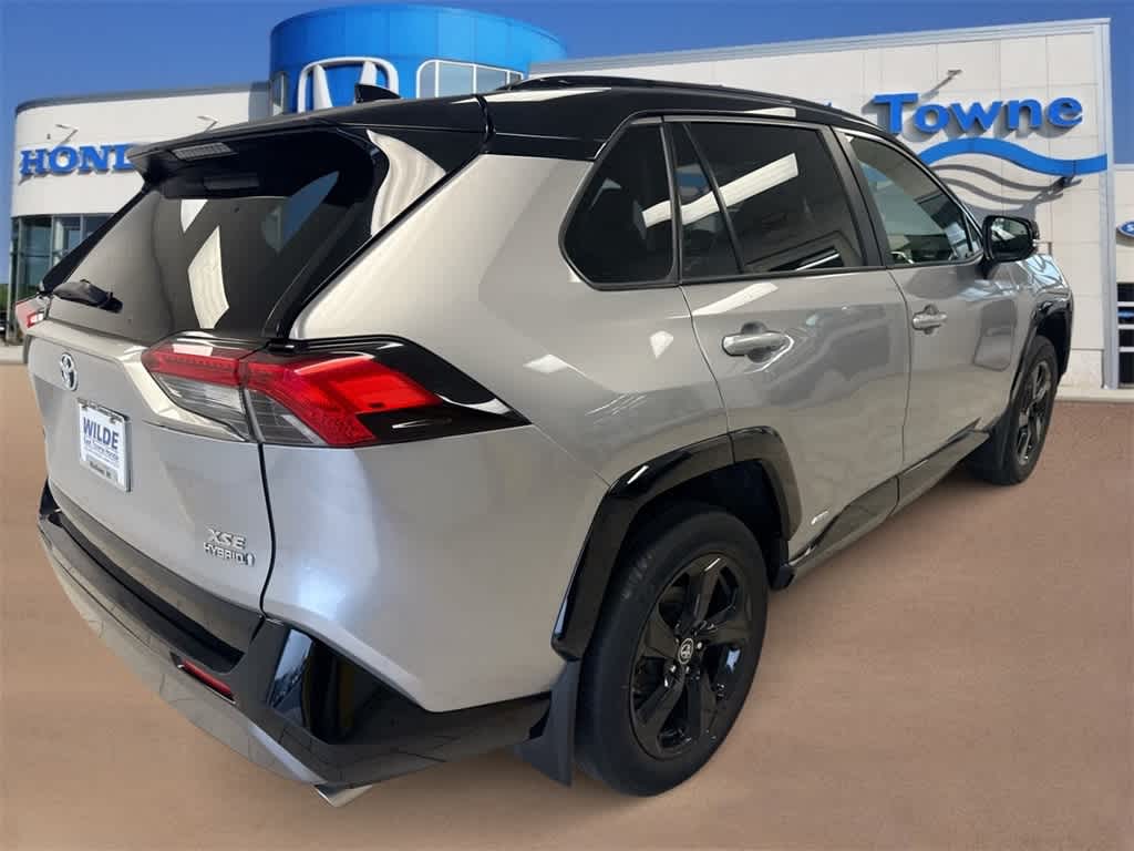 Thumbnail: 2019 Toyota RAV4 - 8