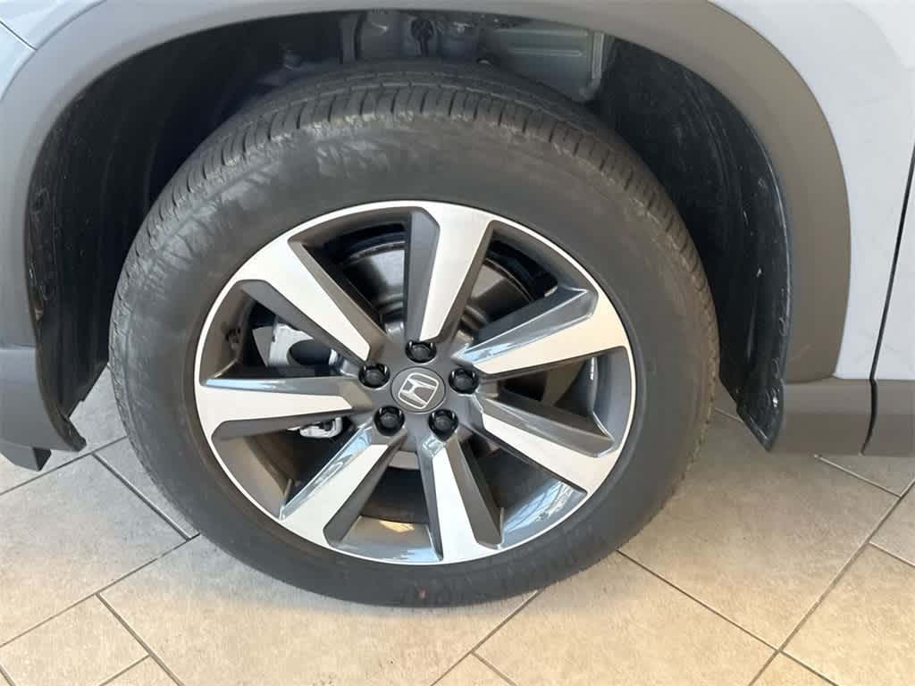 2025 Honda Pilot Touring photo 3
