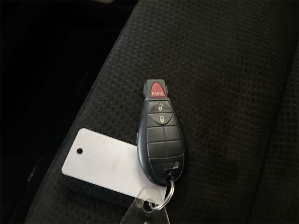 Thumbnail: 2015 Dodge Grand Caravan - 33