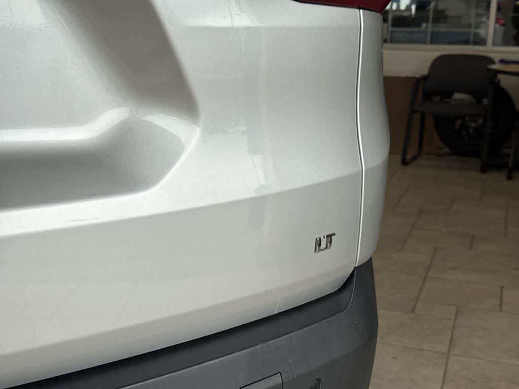 Thumbnail: 2018 Chevrolet Traverse - 13