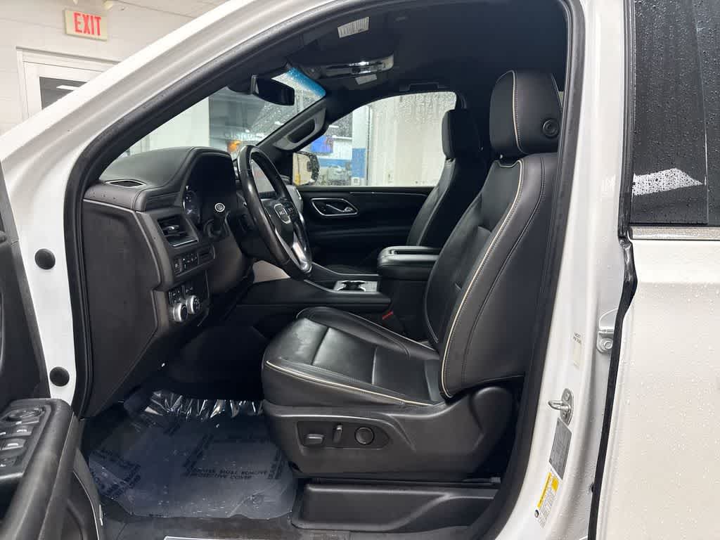 Thumbnail: 2021 GMC Yukon XL - 17