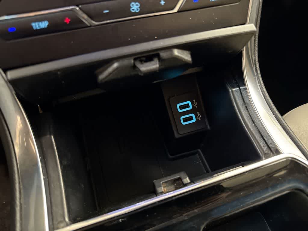 Thumbnail: 2019 Ford Edge - 33