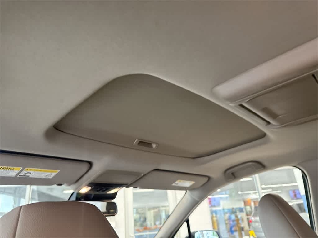 Thumbnail: 2018 Honda Pilot - 20