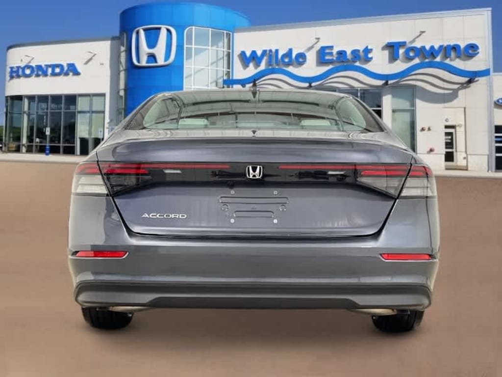 New 2025 Honda Accord LX Sedan